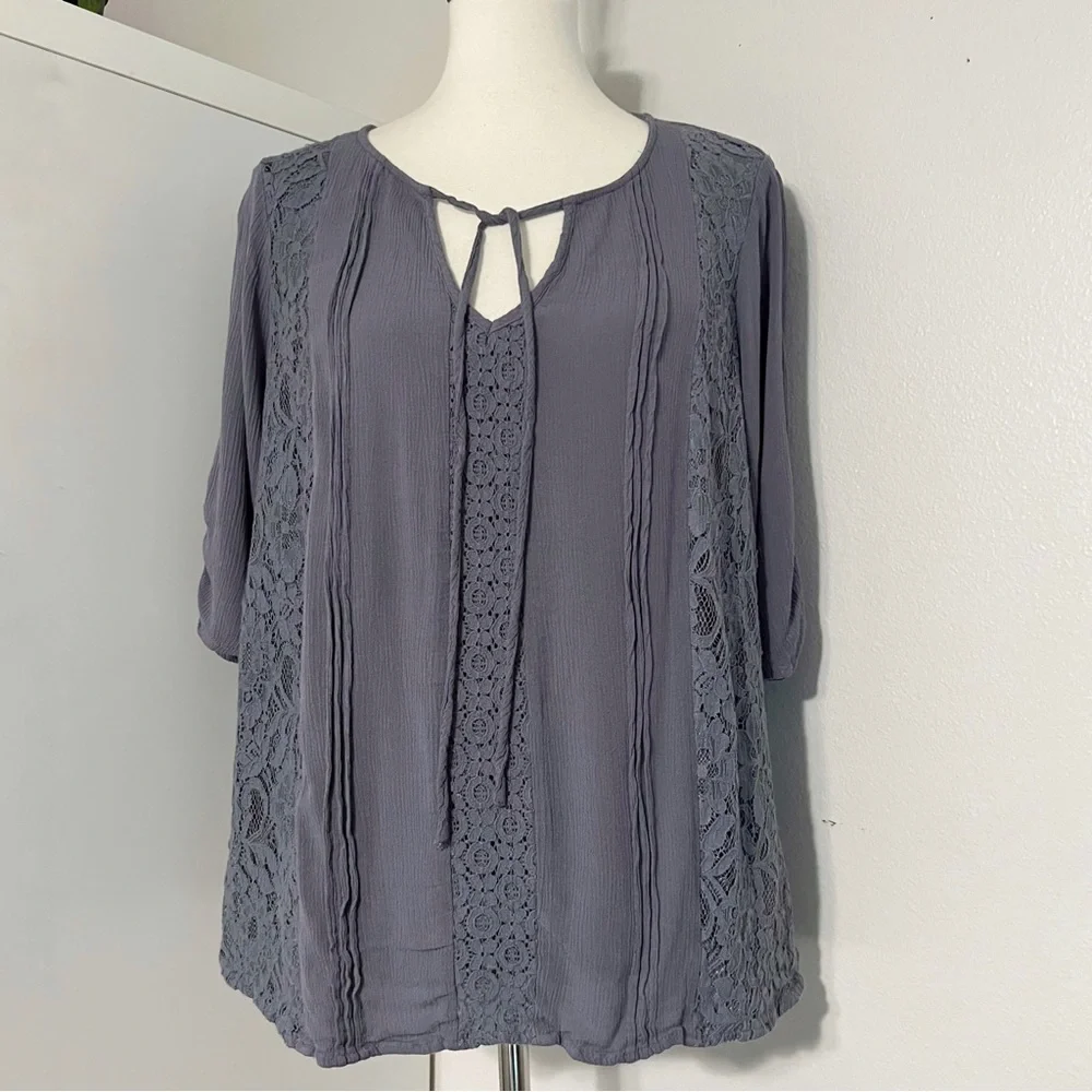 Torrid Grey Gauze Lace Inset Tie Front‎ Blouse